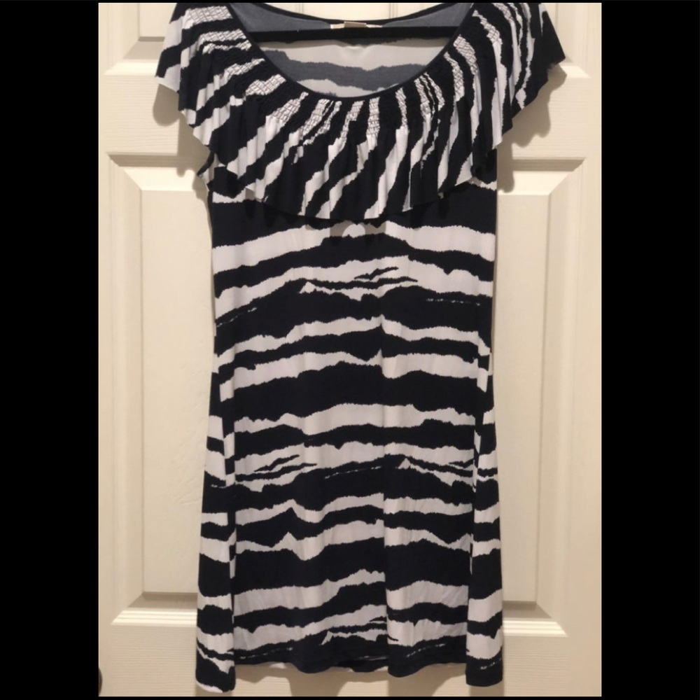 Sz medium Michael Kors navy & white casual dress 👗